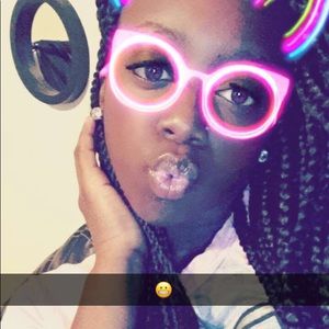 Meet your Posher, Tamaja